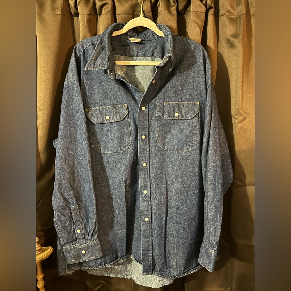 Mens heavy duty denim shirt, By Red Kap ,new with no tags, size 3XL